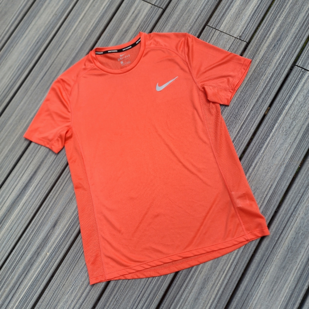 M NIKE Dri-fit Running orange top